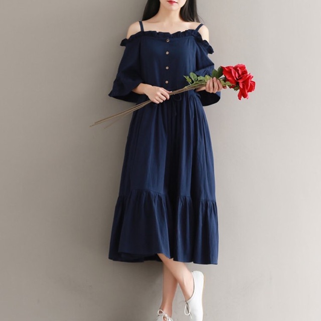 Đầm trễ vai xanh đen