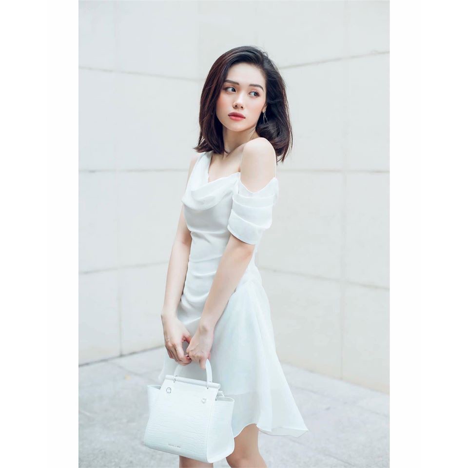 Đầm 2 dây rớt vai lệch tông trắng thướt tha dịu dàng | BigBuy360 - bigbuy360.vn