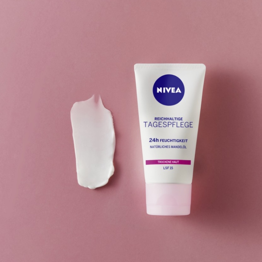 Kem dưỡng da ban ngày Nivea reichhaltige Tagespflege LSF 15-Nội Địa Đức