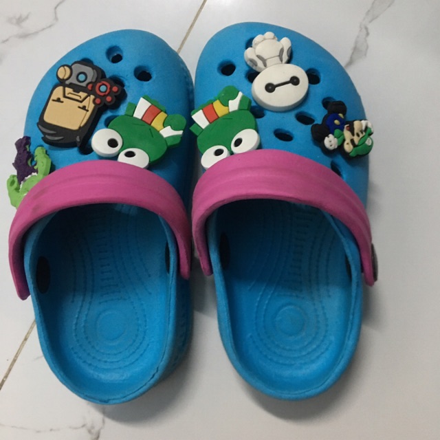 Thanh lí giày cho bé