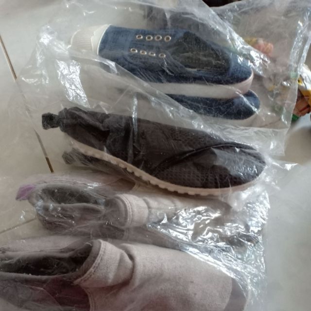 Giầy gửi Hồng Anh