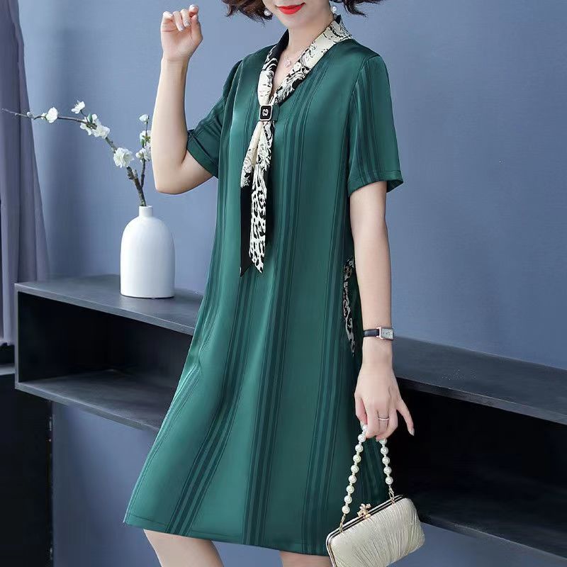 Váy mùa hè của mẹ kiểu mới, quần áo phụ nữ trung niên và cao tuổi 40-50