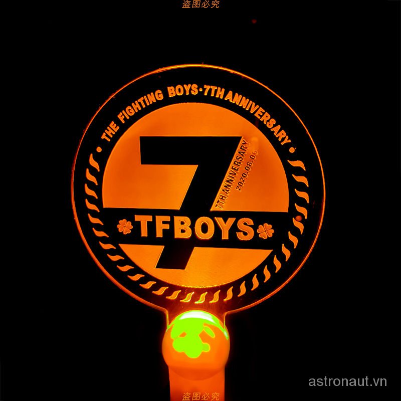 Glow Sticks 8 Silhouettes Tfboysgroup Yiyang Qianxi Wang Jun Kai Wang Yuan