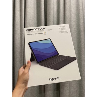 Bàn Phím Logitech Combo Touch cho iPad Pro 12.9 inch