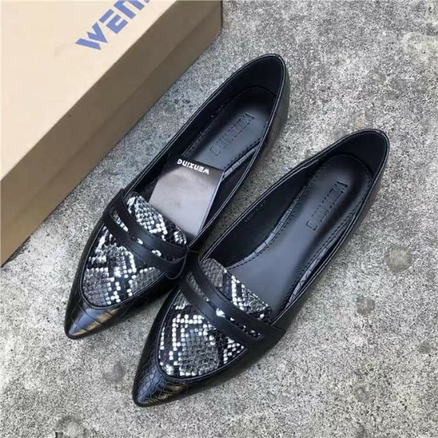 [pat]Giày bệt mũi nhọn