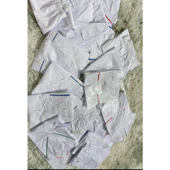 Áo trắng blu. | BigBuy360 - bigbuy360.vn