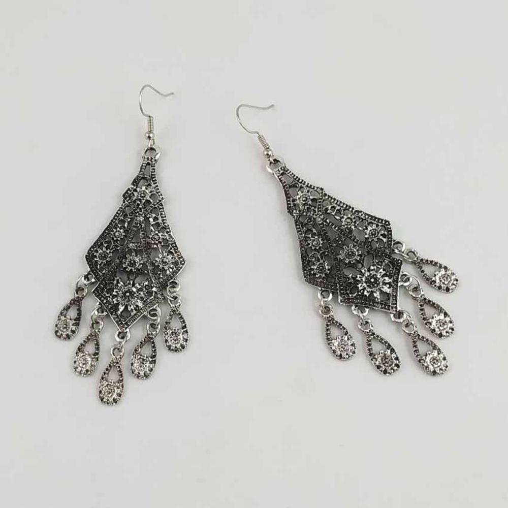 Bông Tai Dáng Dài Phối Tua Rua Phong Cách Bohemian Thời Trang Cho Nữ