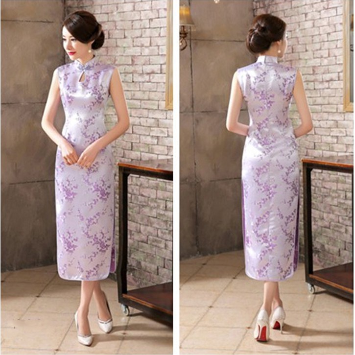 ẦM SƯỜN XÁM DÁNG DÀI CỔ TÀU GIỌT NƯỚC SÁT NÁCH NỀN TÍM NHẠT HỌA TIẾT HOA SANG TRỌNG CÓ SIZE LỚN - HÀNG NHẬP KHẨU