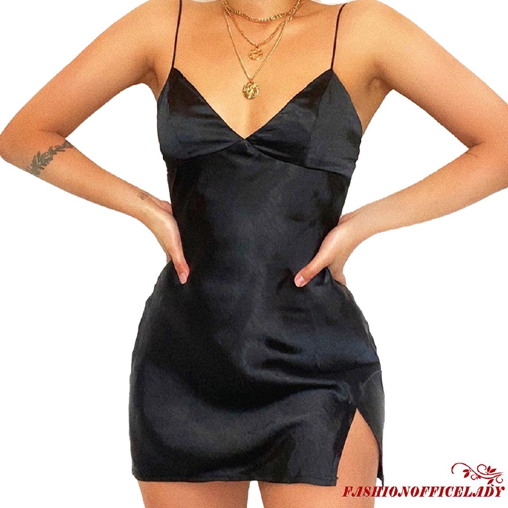 Đầm Dáng Ôm Cổ V Xẻ Tà Quyến Rũ