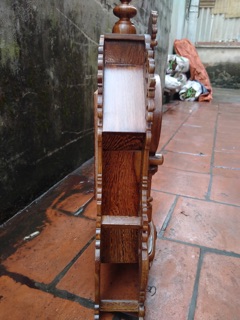 ĐỒNG HỒ GỖ MUN ĐUÔI CÔNG