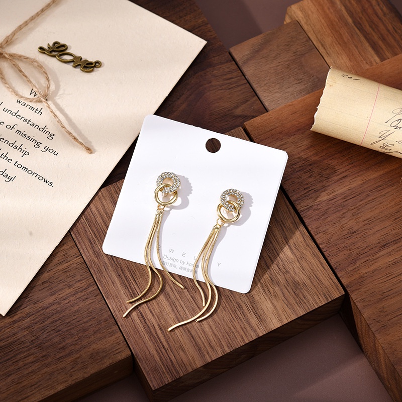 Bông Tai Hình Tròn Phối Tua Rua Dáng Dài Kiểu Hàn Quốc Thời Trang