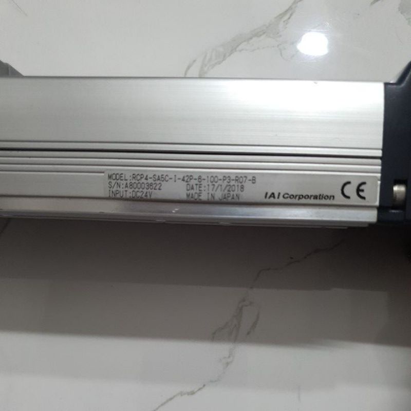 Trục z AIA made in japan