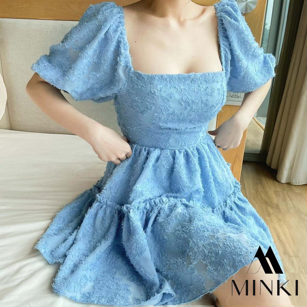 Váy Cổ Vuông Hở Lưng -  100% Lụa Lông Vũ Cao Cấp - 2 màu Xanh - Trắng - Đầm Xòe Tôn Dáng Dáng Yêu | BigBuy360 - bigbuy360.vn