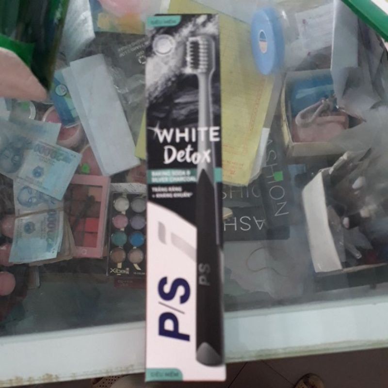 bàn chải P/S white detox