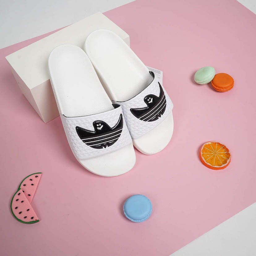 (HÀNG XUẤT XỊN) Dép das logo mới Adilette Shmoofoil Slides White  Made in Italy full box tem tag code  Size 3-4-5-6