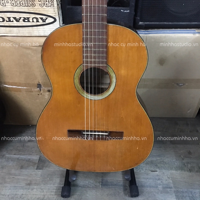 Guitar Classic Nhật Million Voice, đàn đã qua sử dụng, chơi tốt, âm thanh hay