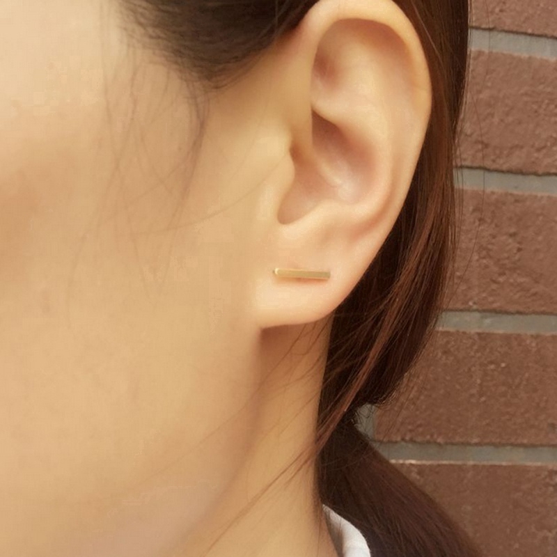 1 Đôi Khuyên Tai Hợp Kim Mạ Vàng/Bạc Thiết Kế Đơn Giản