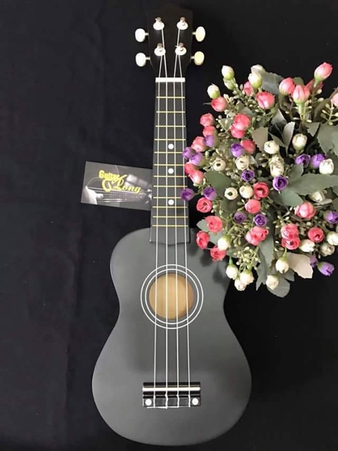 Đàn Ukulele Soprano màu đen giá chỉ 290k