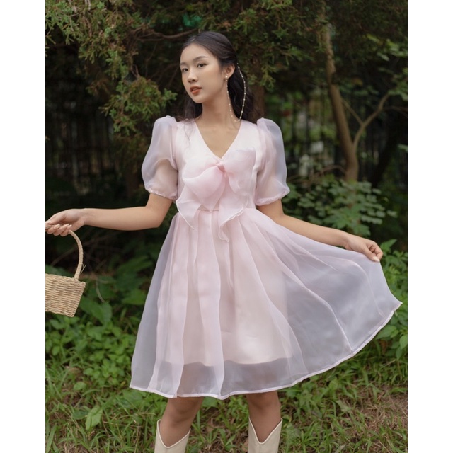 Đầm dự tiệc dạ hội rosemary dress  thiết kế cổ tim nơ to bản tay bồng caocaobycaochen 2 màu trắng hồng có bigsize