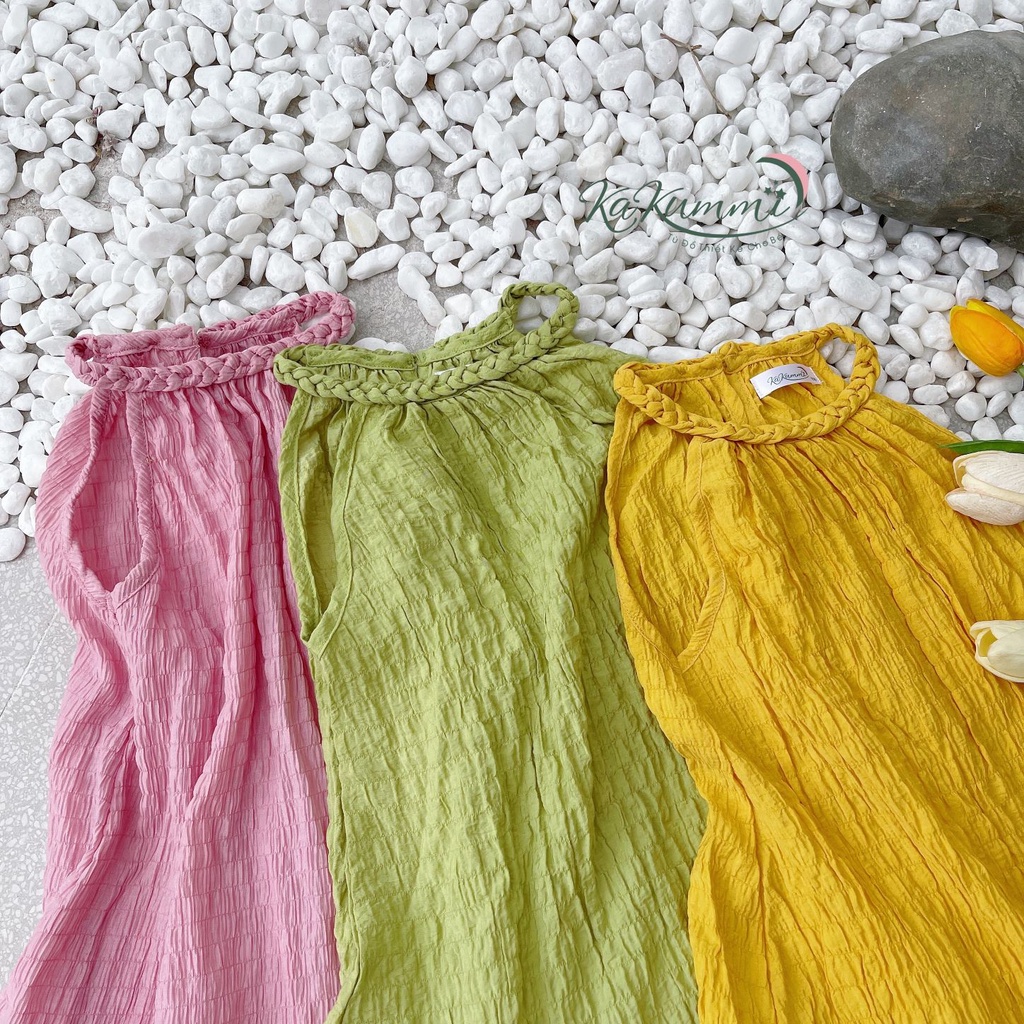 Váy yếm đan dây cổ chất đũi xốp mềm (KM22-VA216) Kakummi