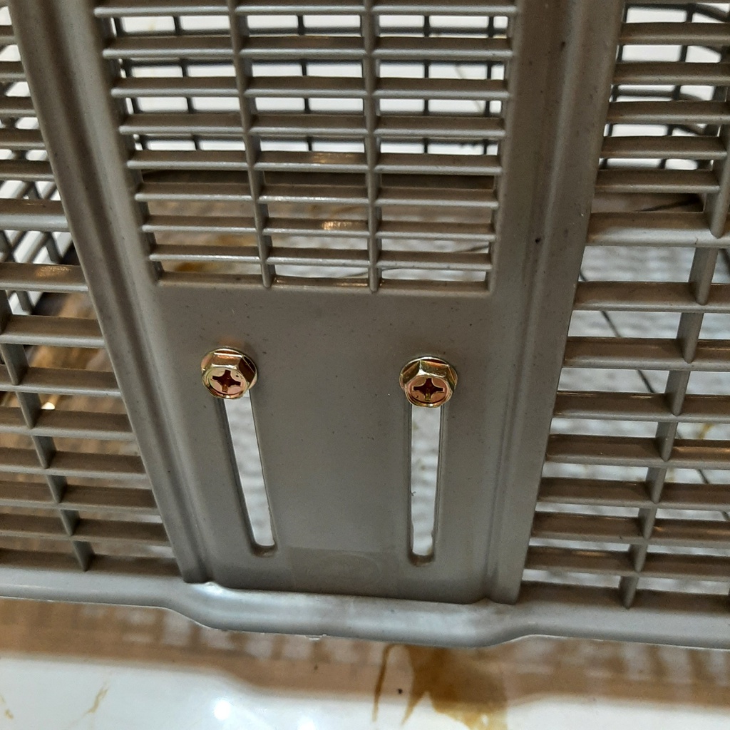 Giỏ xe đạp nhựa thông dụng