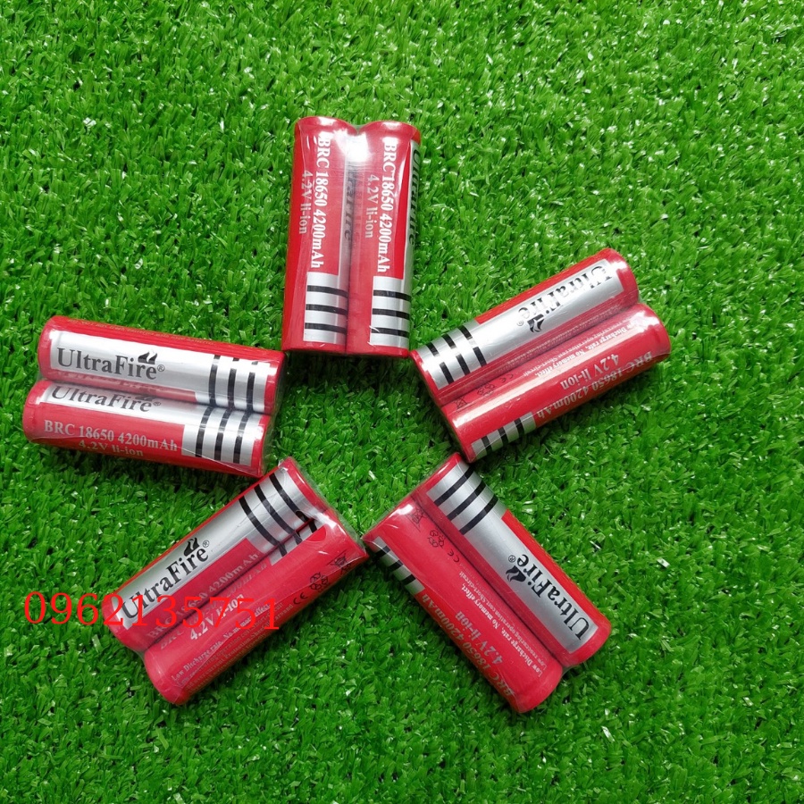 Pin sạc 3v7 7800mAh màu đỏ , xài cho đèn pin , quạt mini