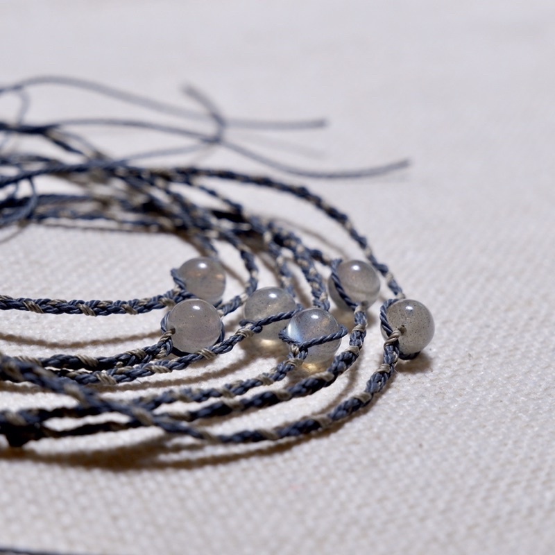 LIGHT GRAY -  vòng tay handmade, thanh tẩy, thắt dây