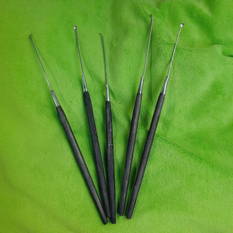 Bộ 2 cây móc tai cán đen