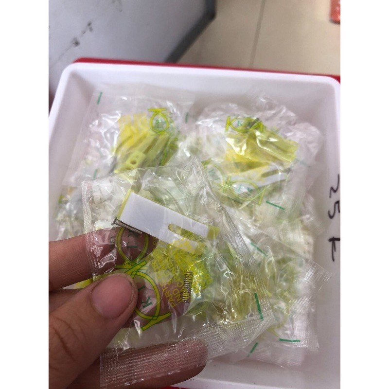 đế chân vịt nhựa máy may công nghiệp(NT18)