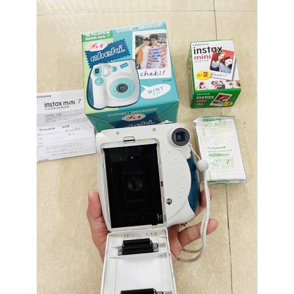 Máy chụp ảnh lấy liền Fujifilm Instax Mini 7 Cheki tặng kèm pin tiểu AA và 1 hộp film 10 tấm date 2024