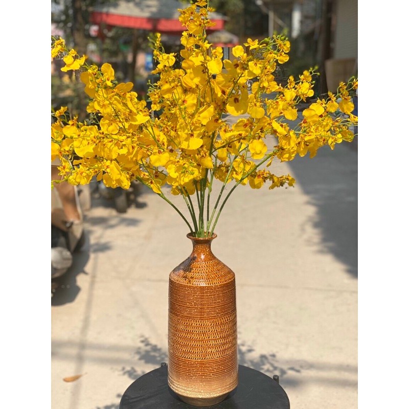 BÌNH GỐM VUỐT TAY