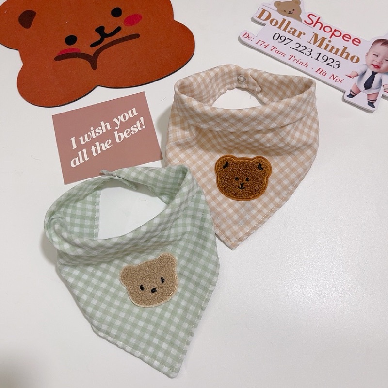 Yếm caro cotton thô phong cách Hàn Quốc có đính gấu Brown