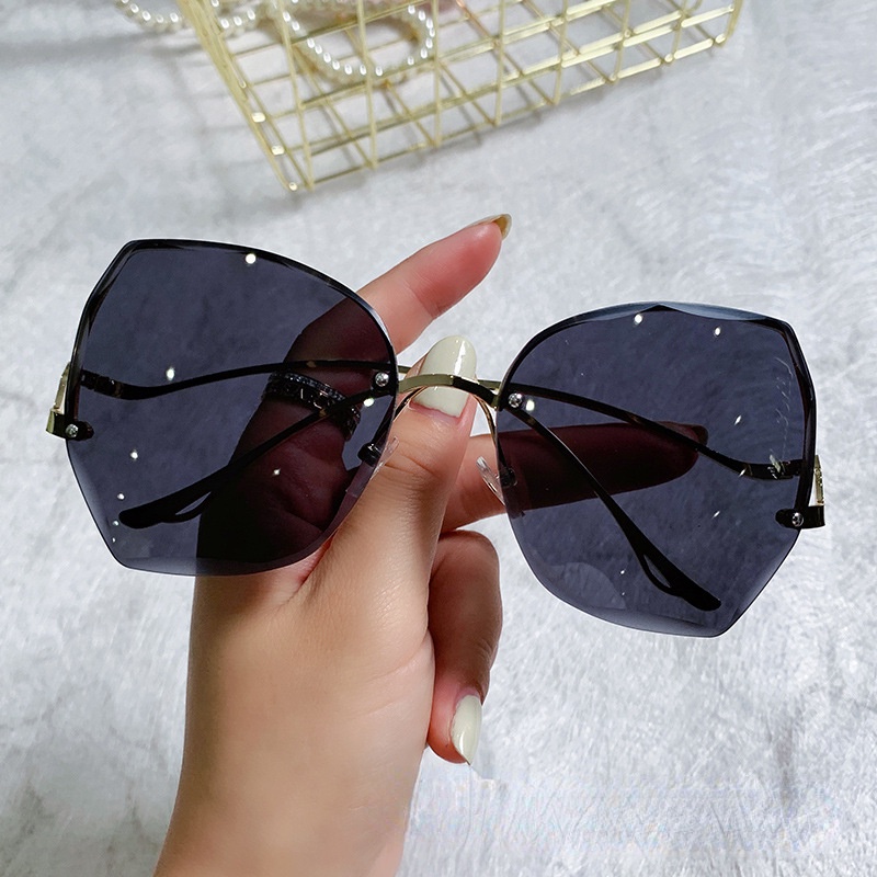 Kính Mát Thời Trang Cho Nam Nữ 2022