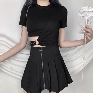 Áo tay ngắn khoét eo phối xích chocker ( kèm ảnh thật )