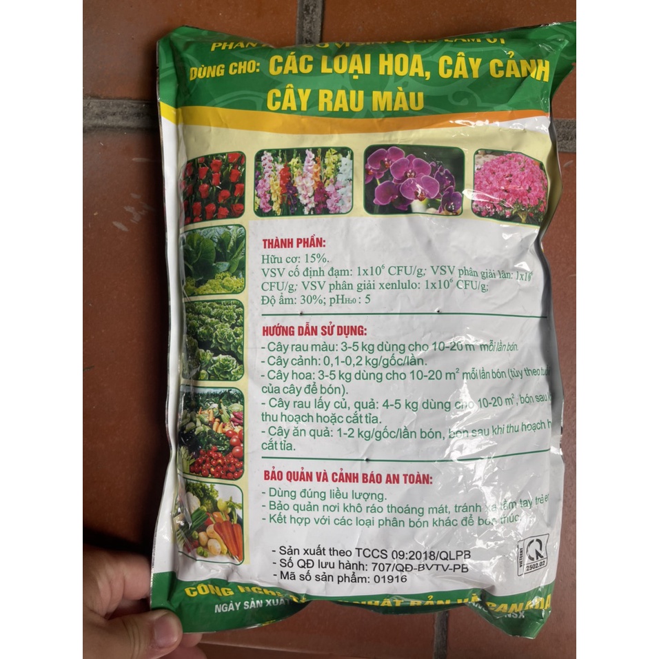 Phân bón hữu cơ vi sinh Quế Lâm túi 2kg bón lót dành cho trồng rau, hoa cây cảnh giúp thân cứng, lá xanh, nhiều hoa