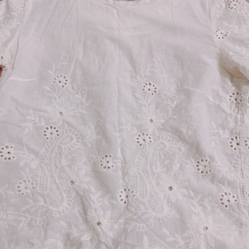 PASS ÁO TRẮNG THÊU TOPSHOP