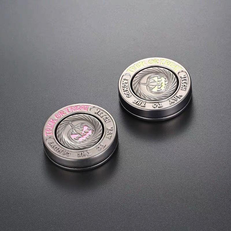 Con Quay Đồ Chơi fidget spinner BằNg HợP Kim Titan HìNh Bí Ngô / Quả Bí Ngô Hai MàU