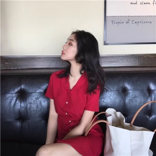 Đầm đỏ