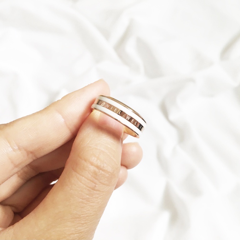 Nhẫn Daniel Wellington Classic Emalie Ring Satin White DW Ring Chính Hãng - OtisWatch