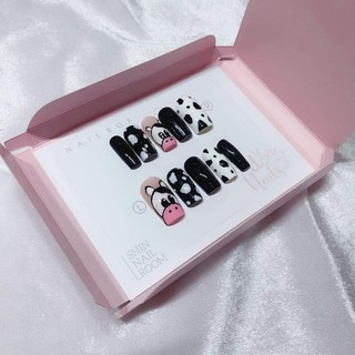 móng úp nailbox thiết kế bò sữa