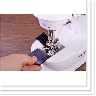 Máy may mini cao cấp có đèn