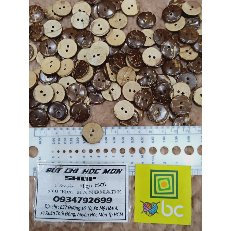 nút áo bằng gỗ dừa