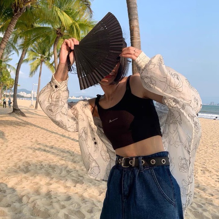 Áo Hai Dây Croptop Màu Trắng Màu Đen Áo croptop  Chất Thun Cotton Mịn Mát Freesize 53kg Quay Đầu