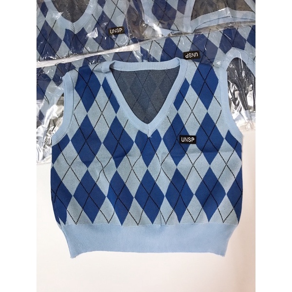 Áo gile xanh dương ô trám , phong cách hàn xẻng , dáng croptop siêu xinh