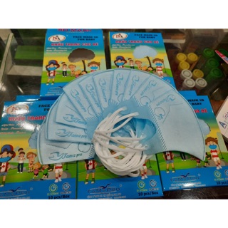 Khẩu trang trẻ em