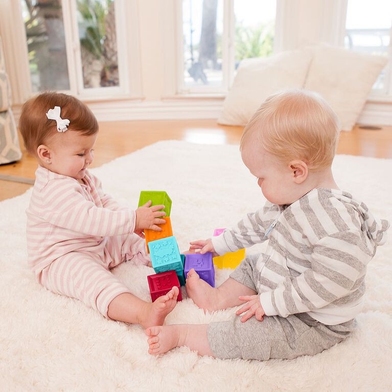 Bộ Đồ Chơi Khối Xếp Chồng, Bóp Infantino - 10 Khối Dành Cho Bé