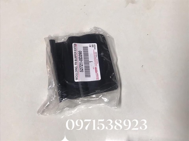 Năp chụp lổ kéo xe hay còn gọi nắp đậy lỗ kéo xe toyota vios 2018-2020 mã sp 527210d290 xịn chinh hãng toyota