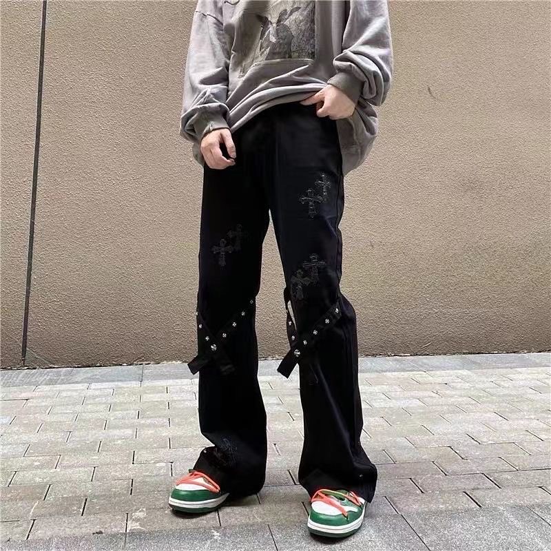 Quần jean ống rộng unisex hình thêu thánh giá CH kèm dây phần gối phong cách đường phố