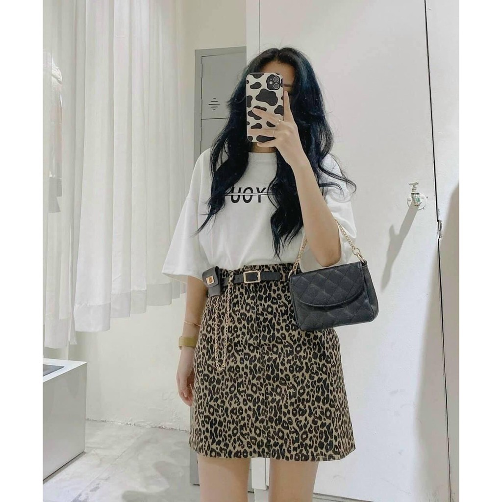 Set chân váy da beo áo phông trắng , chân váy ngắn mix áo phông form rộng mặc siêu xinh AD78 | BigBuy360 - bigbuy360.vn