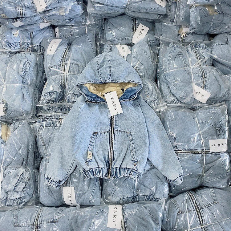 BÁN SỈ - ÁO KHOÁC BÒ KÉO KHÓA LÓT LÔNG MŨ CHUN GẤU CHO BÉ GÁI BG231